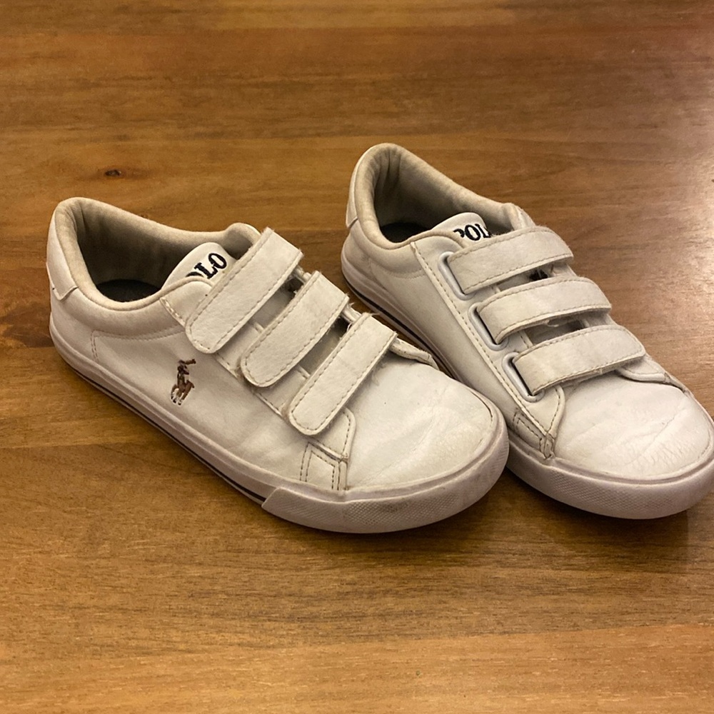 Polo Ralph Lauren Sz 2 leather Velcro shoe